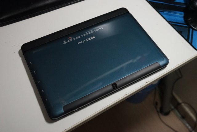 酷比魔方i7手写版 core m 4gb ram 64gb ssd(1/6 end)