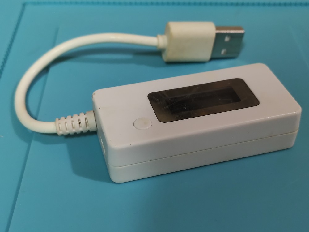买了个usb 电流电压计